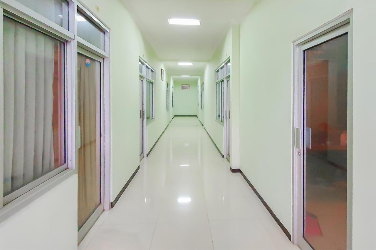 Urbanview Hotel Bartu Moh Toha Bandung By Reddoorz Екстериор снимка